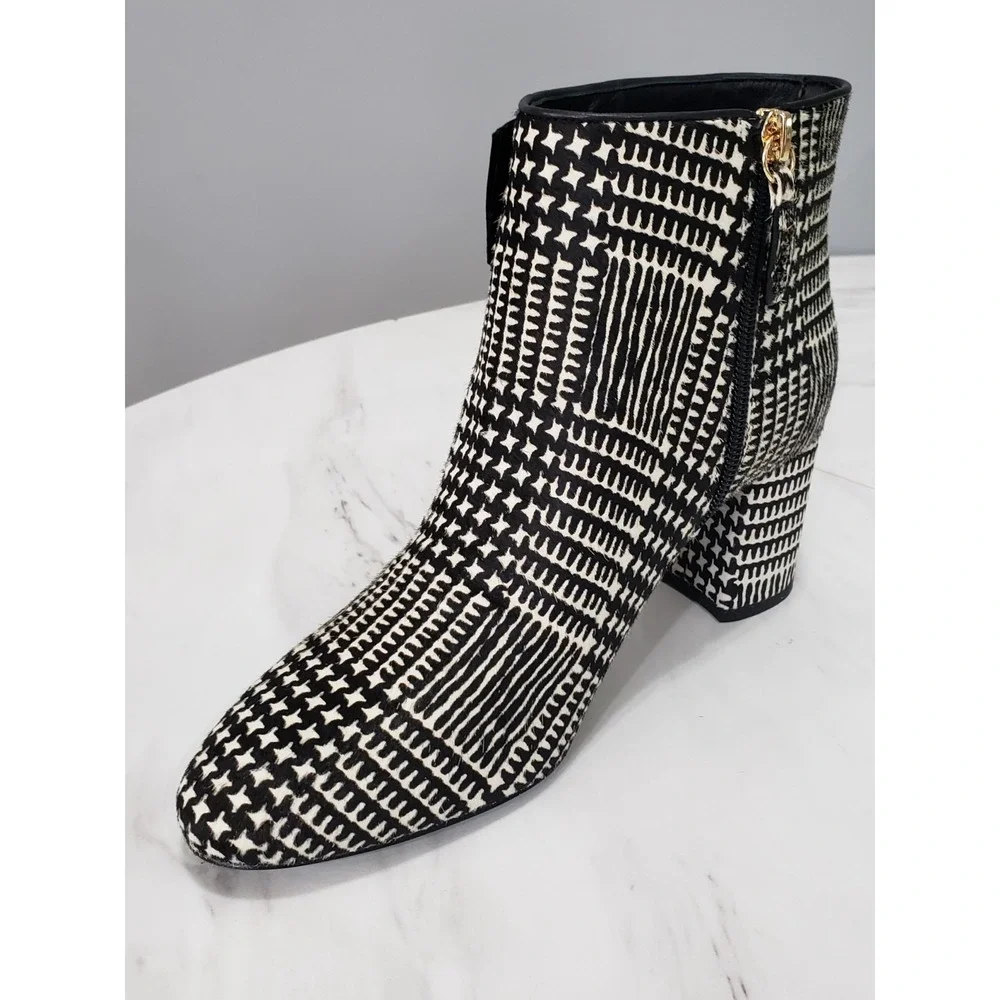 SZ 9.5 CALF HAIR Kate Spade Holly Houndstooth Black White Block Heel Ankle Boots